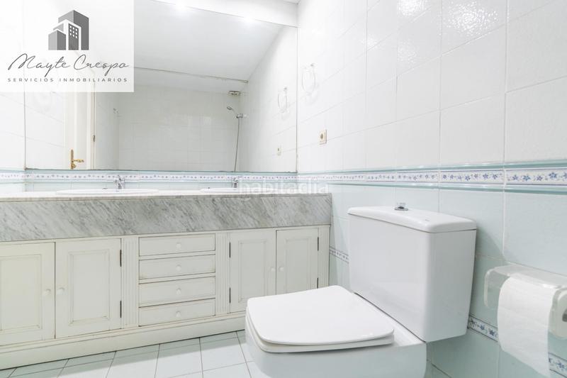 Foto 7f2f319d-d4f6-4630-b245-1b91799440fe. Chalet azo en zaidín con piscina privada espacio, luz y comodidad en una zona top en Granada