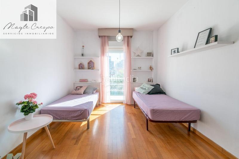 Foto 88fb3525-a0c5-4468-abb4-6a711daa7297. Chalet azo en zaidín con piscina privada espacio, luz y comodidad en una zona top en Granada