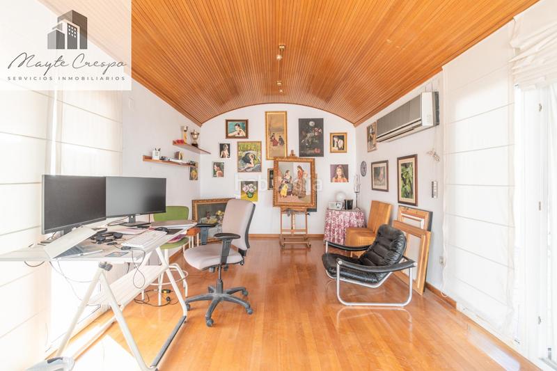 Foto dfb8d6c6-abbe-4455-b063-71f20f274f7a. Chalet azo en zaidín con piscina privada espacio, luz y comodidad en una zona top en Granada