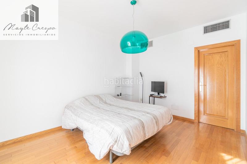 Foto e2cef4c9-c66c-4f75-9f3b-e1403c3b1740. Chalet azo en zaidín con piscina privada espacio, luz y comodidad en una zona top en Granada