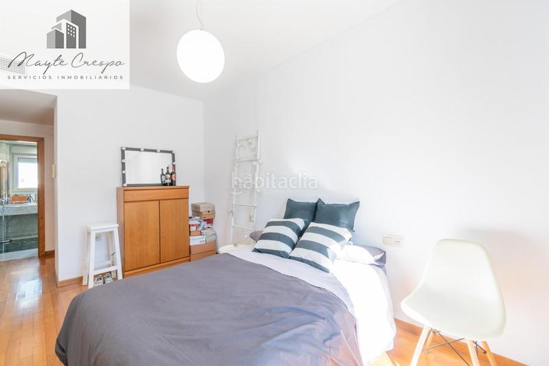 Foto f16cd88b-9862-40d0-808b-15d695b7add8. Chalet azo en zaidín con piscina privada espacio, luz y comodidad en una zona top en Granada