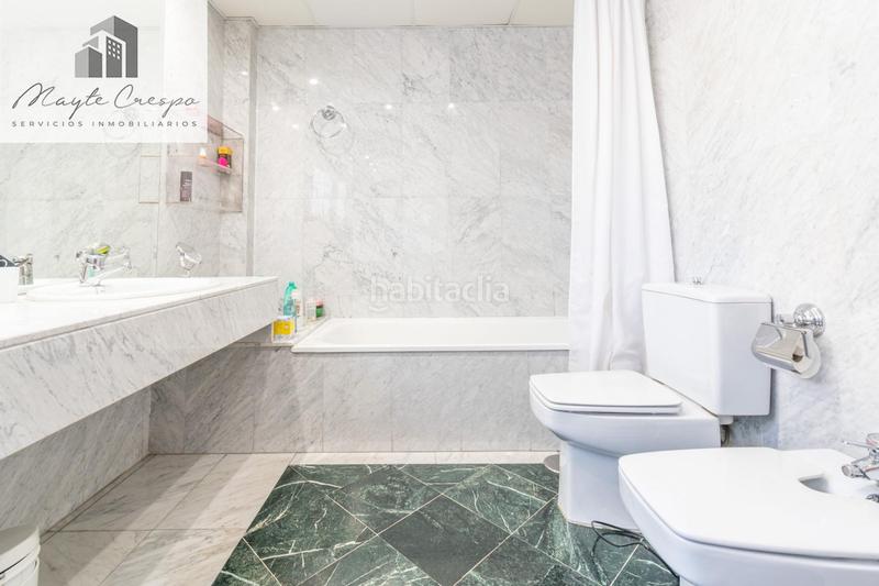 Foto f2e4f324-be38-4924-8f1f-bfd539a33d20. Chalet azo en zaidín con piscina privada espacio, luz y comodidad en una zona top en Granada