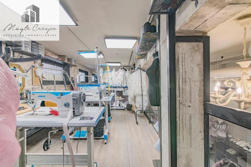 Foto 0d659ec6-0ff5-4078-bab1-5b3e7a20507e. Local comercial se vende espectacular espacio comercial reformado en el corazón en Granada