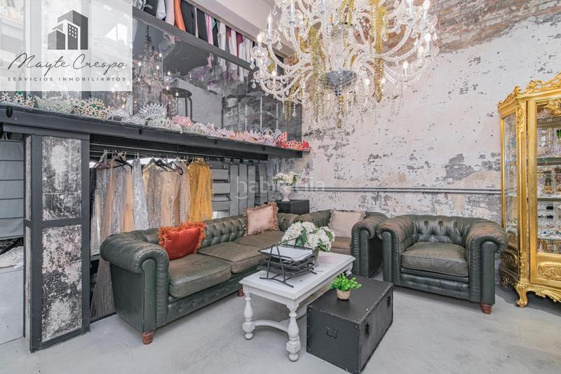 Foto 4dab7d9a-32c8-4d9b-a901-6fa7f9c16661. Local comercial se vende espectacular espacio comercial reformado en el corazón en Granada
