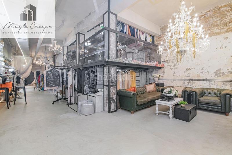 Foto 80a2b6c1-a319-40b7-87ea-486141d5878c. Local comercial se vende espectacular espacio comercial reformado en el corazón en Granada
