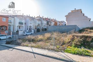 Terreno residencial  Calle montevive. Parcela en esquina en otura