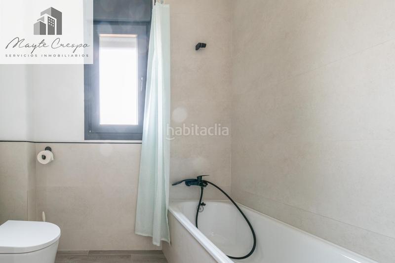 Foto 06968336-c526-4c8c-aad7-c62a114d8291. Chalet  nueva construcción . 5 dormitorios ,3 baños. en Otura