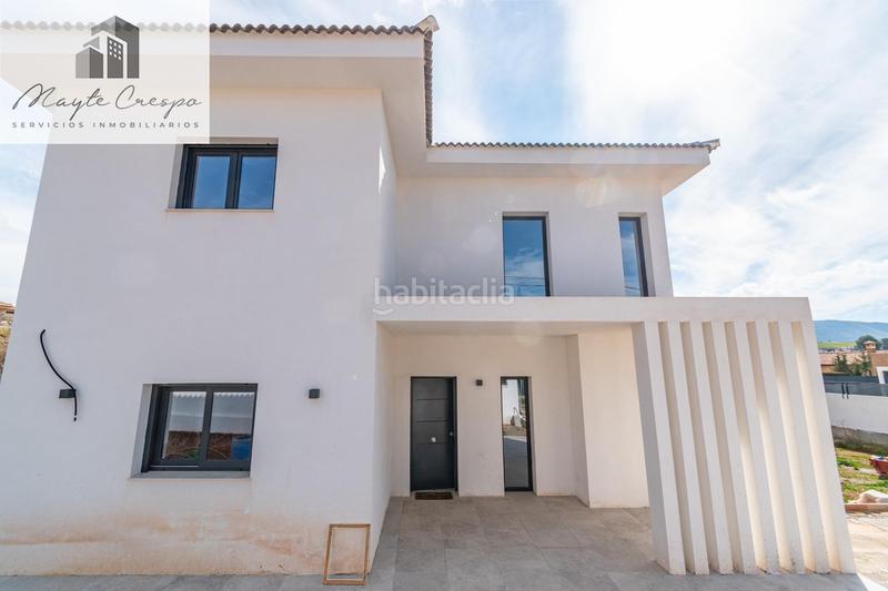 Foto 07630cff-6116-42f1-9e4f-16ca046aad84. Chalet  nueva construcción . 5 dormitorios ,3 baños. en Otura