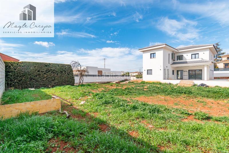 Foto 0f2bd595-477b-429d-b51b-1e6a3b0c03d3. Chalet  nueva construcción . 5 dormitorios ,3 baños. en Otura