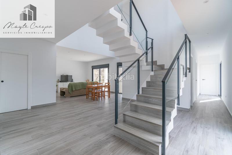 Foto a5721338-596d-451d-953c-2d47a409574c. Chalet  nueva construcción . 5 dormitorios ,3 baños. en Otura