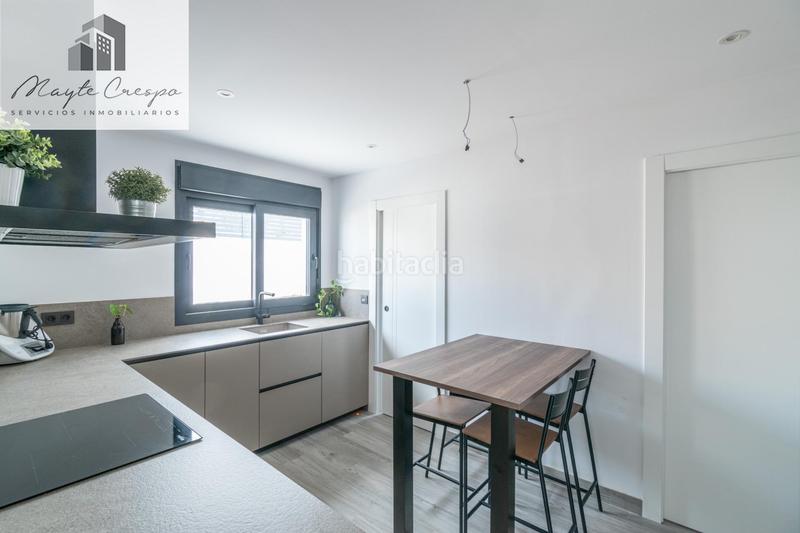 Foto a63aeb45-d407-45ab-ae42-801548347d21. Chalet  nueva construcción . 5 dormitorios ,3 baños. en Otura
