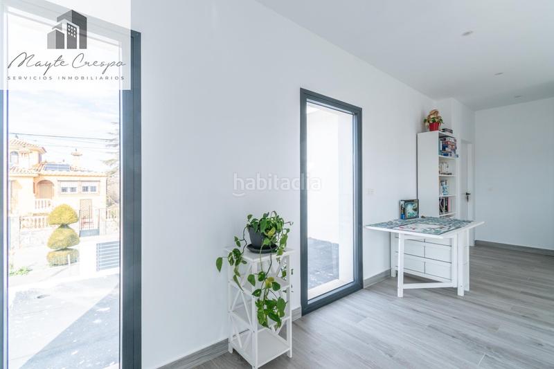 Foto b24fbbaa-2496-4adc-b166-8f4d56958f93. Chalet  nueva construcción . 5 dormitorios ,3 baños. en Otura