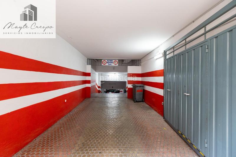 Foto 504820e3-8799-470f-a808-f949a756ef6e. Parking coche plaza de garaje en pedro antonio de alarcón en Granada