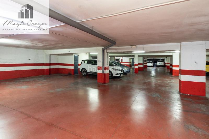 Foto 972d128e-ac65-454c-a974-e99b7265ce3b. Parking coche plaza de garaje en pedro antonio de alarcón en Granada
