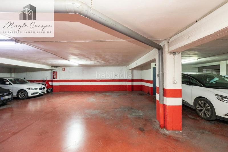 Foto dcf316f0-5267-4816-b2e2-f29acaa071cd. Parking coche plaza de garaje en pedro antonio de alarcón en Granada