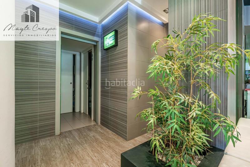 Foto 23d0e3f0-e806-46c9-aa68-aa702e2c4ff2. Local comercial a calle profesor francisco dalmau 11 a Granada