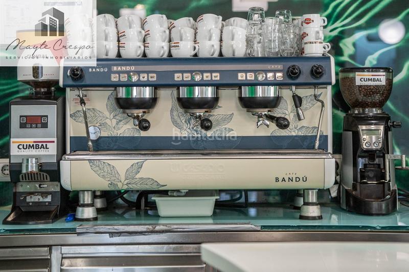 Foto 671839b5-8660-4c0a-830b-4a9327578ab4. Local comercial a calle profesor francisco dalmau 11 a Granada