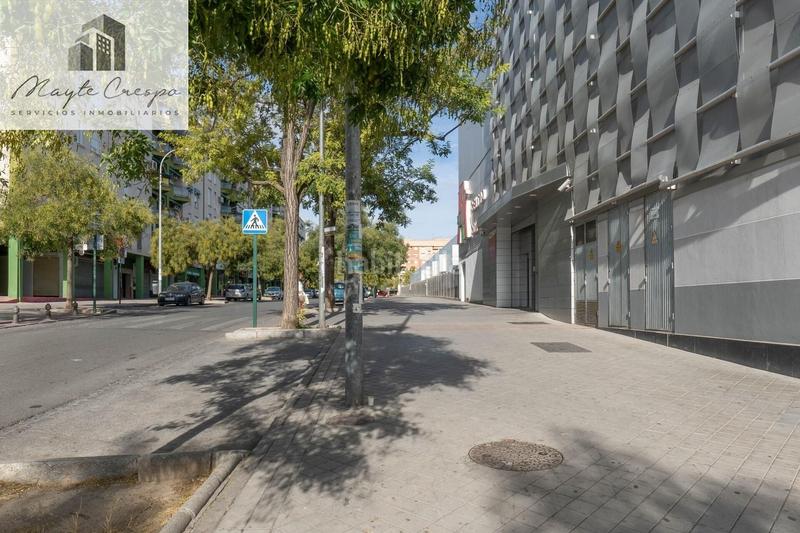 Foto 8cab054f-3080-4438-9764-f51748ae971d. Local comercial a calle profesor francisco dalmau 11 a Granada