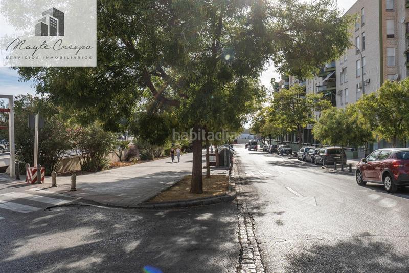 Foto 8e8f8145-5dda-4e5d-9de7-84148fda6d17. Local comercial a calle profesor francisco dalmau 11 a Granada