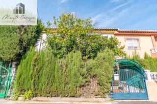 Casa adossada en Zorrilla 6. Casa en armilla
