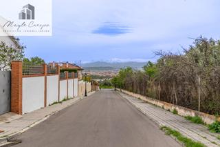 Terreny residencial  Calle castaño. Oportunidad única  en albolote!!!!!