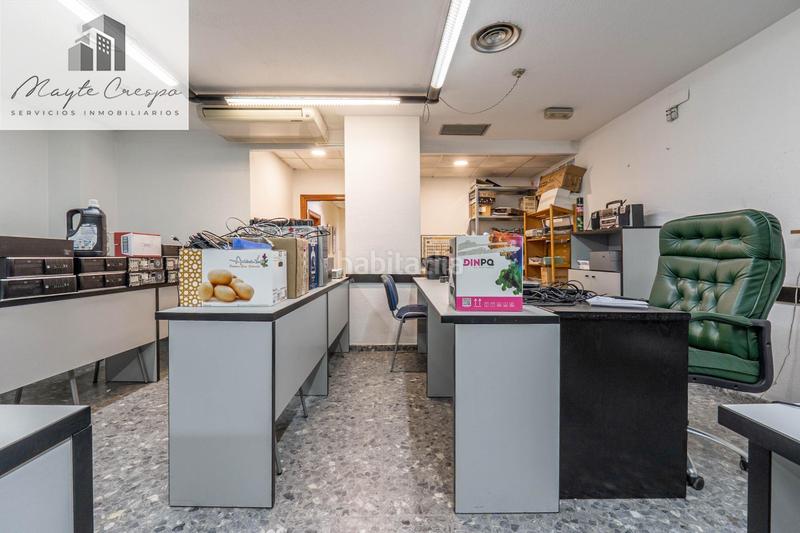 Foto 50f0237c-81a0-49ef-81ef-753997bfd312. Local comercial en calle isaac albeniz 12 local comercial en Granada