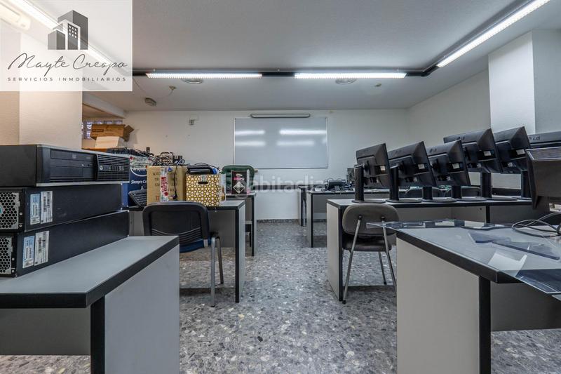 Foto 55eb5f37-4f71-4c70-b9ce-6c5610b47309. Local comercial en calle isaac albeniz 12 local comercial en Granada