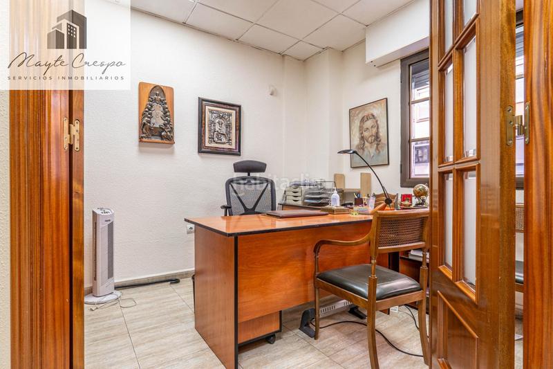 Foto c4b7fb83-1f88-4864-a26d-25a895fb9252. Local comercial en calle isaac albeniz 12 local comercial en Granada