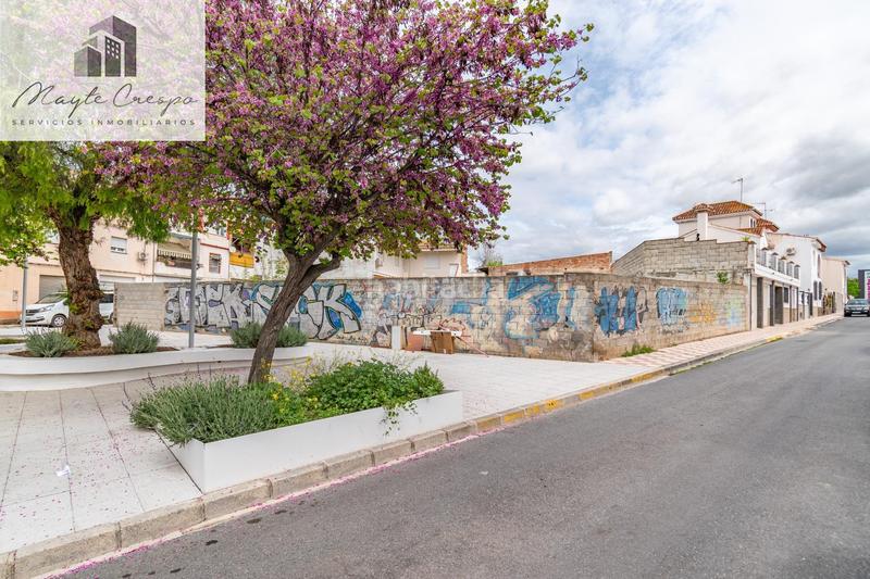 Foto 31cbf3a7-85a7-481d-89fb-7955ac481451. Nave industrial en paseo colon 46 solar urbano en el centro en Albolote