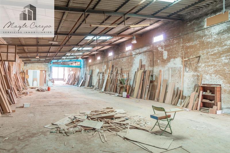 Foto c884257f-14b3-4648-935e-64a8334f433e. Nave industrial en paseo colon 46 solar urbano en el centro en Albolote