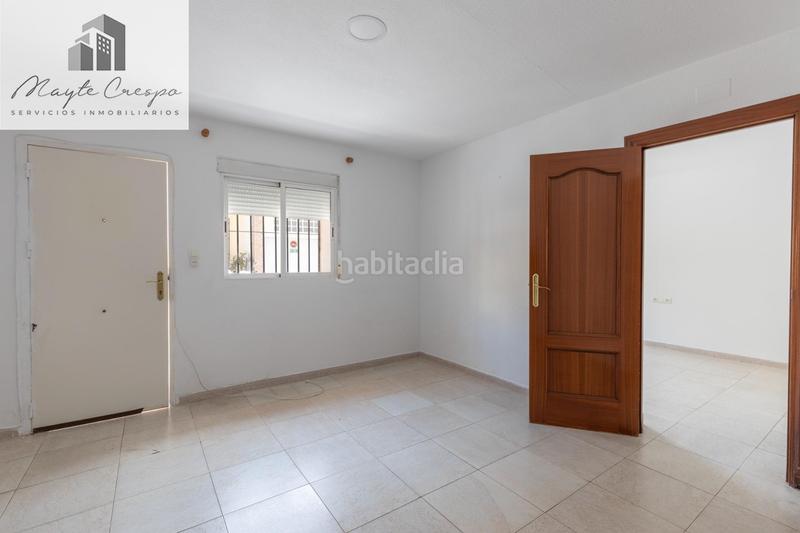Foto 7fcbe6ef-a066-4325-99f8-893206b41bf0. Local comercial en calle calle de maría del mar local en Maracena