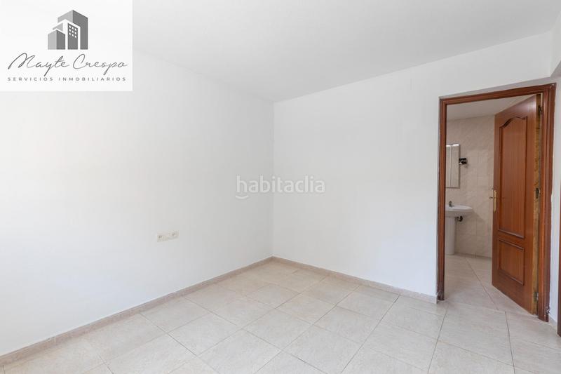 Foto b7640bf6-998f-4251-9bd3-f32c58099565. Local comercial en calle calle de maría del mar local en Maracena