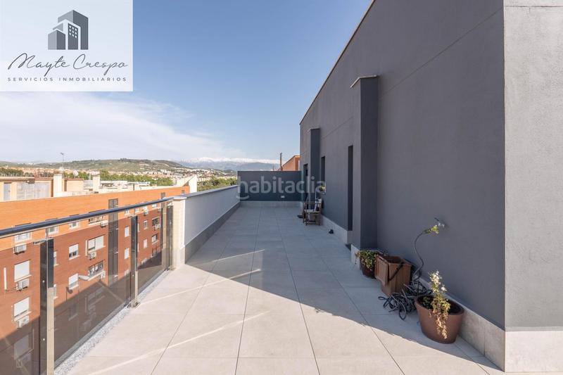 Foto 0389d28d-dc29-4613-830c-480157140af2. Ático en calle deifontes 2 exclusivo ático con 97 m2 de terraza y vistas a sierra nevada en barrio periodistas en Granada