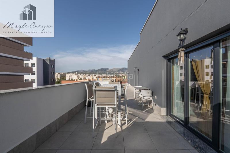 Foto 171291df-abfb-4c73-b74f-34669da96fc5. Ático en calle deifontes 2 exclusivo ático con 97 m2 de terraza y vistas a sierra nevada en barrio periodistas en Granada