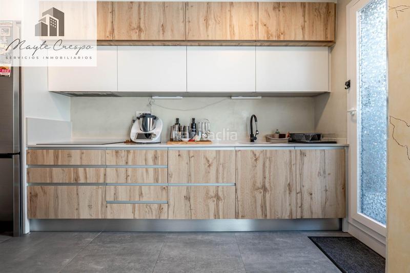 Foto 1f511293-f446-4ff6-956b-8e7be3237428. Ático en calle deifontes 2 exclusivo ático con 97 m2 de terraza y vistas a sierra nevada en barrio periodistas en Granada