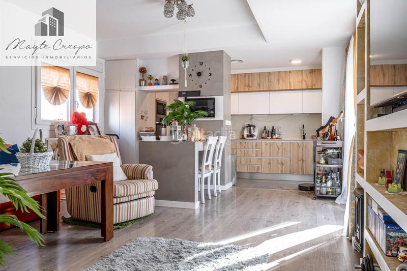 Foto 59d1c498-8d96-461a-b9b7-7f3a7ec5063a. Ático en calle deifontes 2 exclusivo ático con 97 m2 de terraza y vistas a sierra nevada en barrio periodistas en Granada