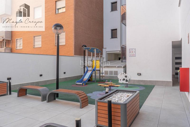 Foto 75bcca35-2840-4b54-b5b6-ac72df5bbf63. Ático en calle deifontes 2 exclusivo ático con 97 m2 de terraza y vistas a sierra nevada en barrio periodistas en Granada