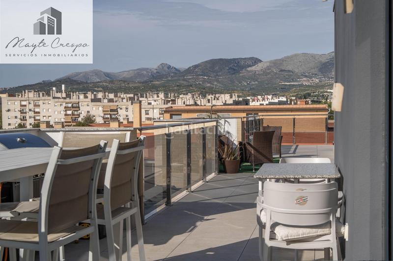Foto 8572861d-fadc-4baa-920a-a975b72546db. Ático en calle deifontes 2 exclusivo ático con 97 m2 de terraza y vistas a sierra nevada en barrio periodistas en Granada