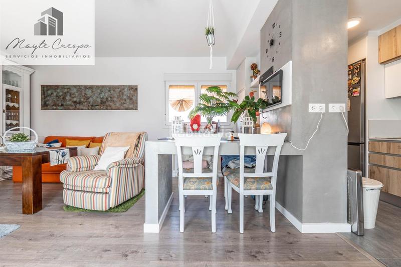 Foto 897412c9-36a3-45aa-b1b1-c09450dbdffe. Ático en calle deifontes 2 exclusivo ático con 97 m2 de terraza y vistas a sierra nevada en barrio periodistas en Granada