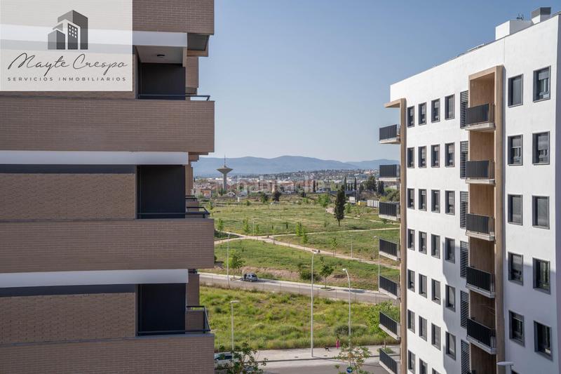 Foto 98f4b479-815a-4f6e-8588-adc468906781. Ático en calle deifontes 2 exclusivo ático con 97 m2 de terraza y vistas a sierra nevada en barrio periodistas en Granada