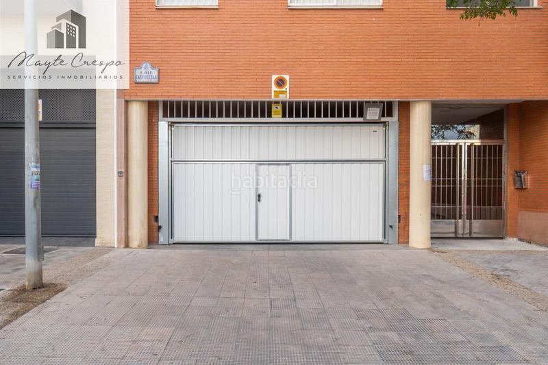 Foto c9f7999f-2ec6-4e34-9047-16223dad1b6e. Ático en calle deifontes 2 exclusivo ático con 97 m2 de terraza y vistas a sierra nevada en barrio periodistas en Granada