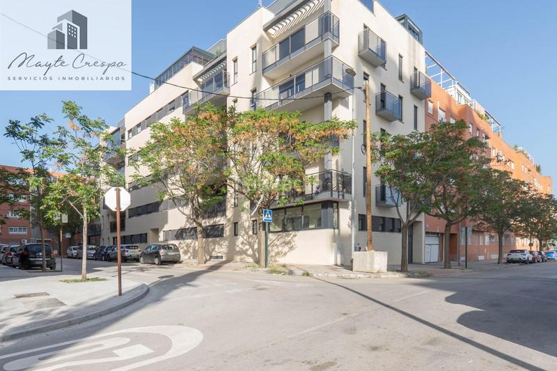 Foto e5b12cd4-724d-46b1-9e2c-d0645df932f9. Ático en calle deifontes 2 exclusivo ático con 97 m2 de terraza y vistas a sierra nevada en barrio periodistas en Granada