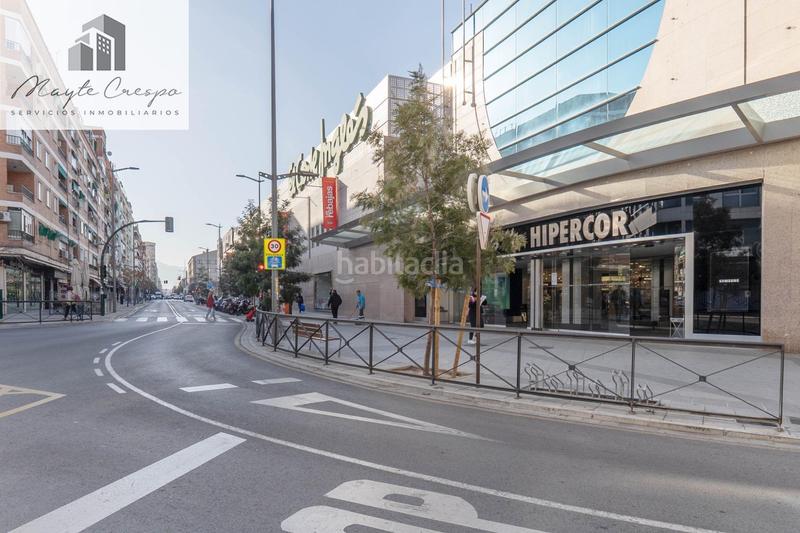 Foto dbb20255-f57f-41a2-8efe-ec59022d1c9f. Local comercial  en santa clotil en Granada