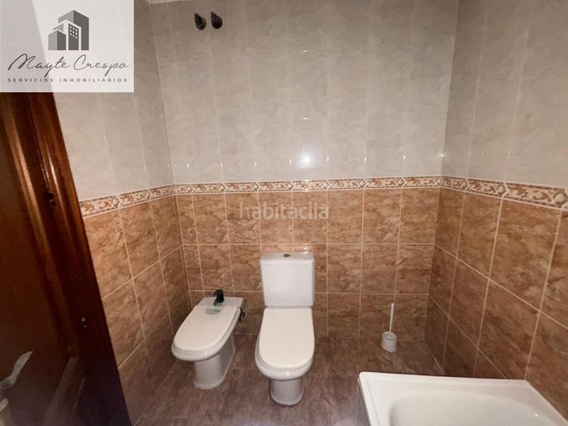 Foto 2dfc26e9-8cbc-456a-be37-94ee68ce7463. Piso centro cerca del metro. 3 dormitorios y 2 baños en Maracena
