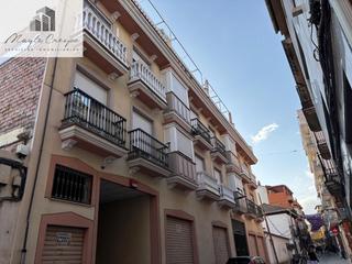 Pis  Calle calle real. Centro maracena cerca del metro. 3 dormitorios y 2 baños