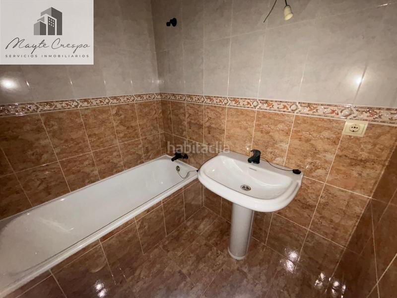 Foto f419763f-855d-4452-92f1-6438884245d4. Piso centro cerca del metro. 3 dormitorios y 2 baños en Maracena