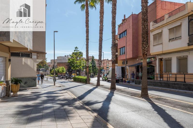 Foto a8ff9d10-0429-4234-bdd9-83aa2c54d53e. Terreno residencial en calle calle rambla de capuchinos 18 estructuras en venta en Motril