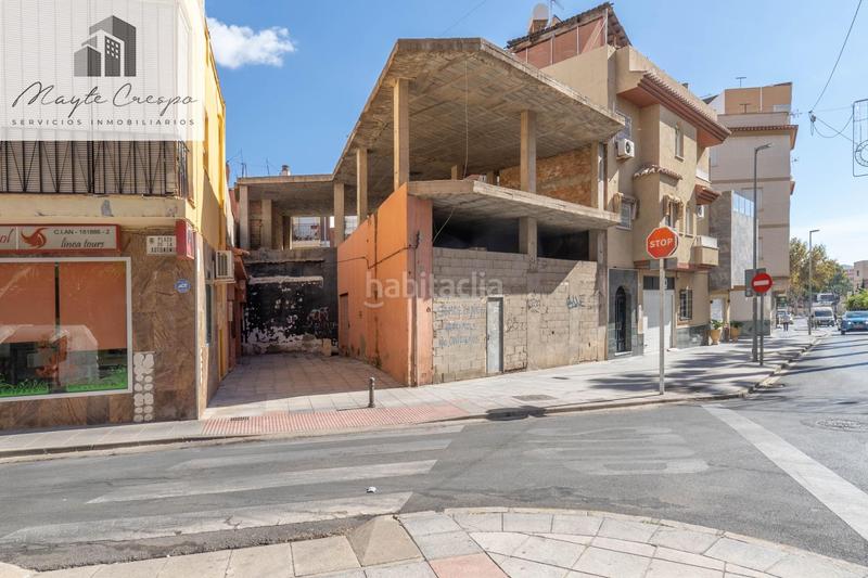Foto d9bc3f0e-d612-46c4-a95e-c4136bf1ecf4. Terreno residencial en calle calle rambla de capuchinos 18 estructuras en venta en Motril