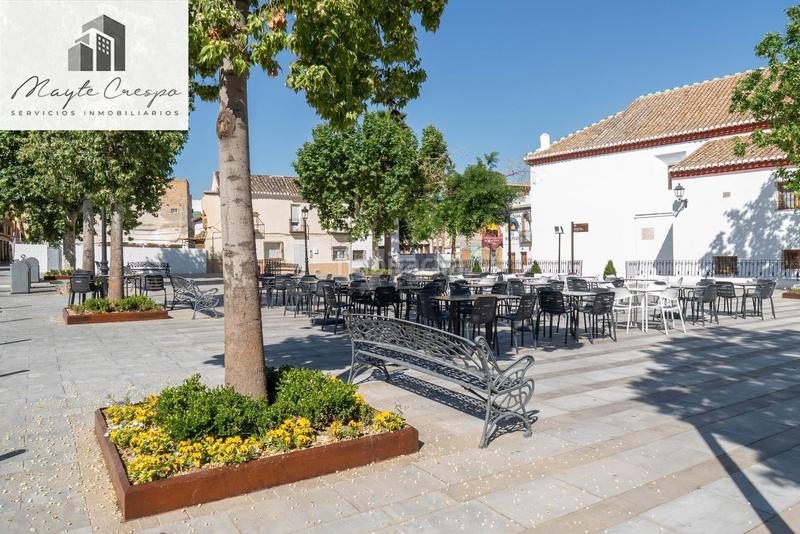 Foto 38d176f5-b212-4b8b-8f81-6294e2c8d53b. Casa  de tres plantas con 288 m2 a reformar frente al ayuntamiento en Ogíjares