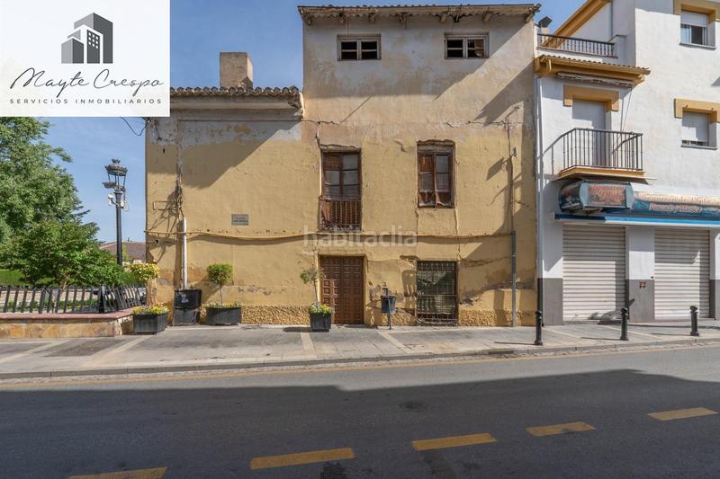 Foto df729c2b-3896-473a-9934-e0b2d909d558. Casa  de tres plantas con 288 m2 a reformar frente al ayuntamiento en Ogíjares
